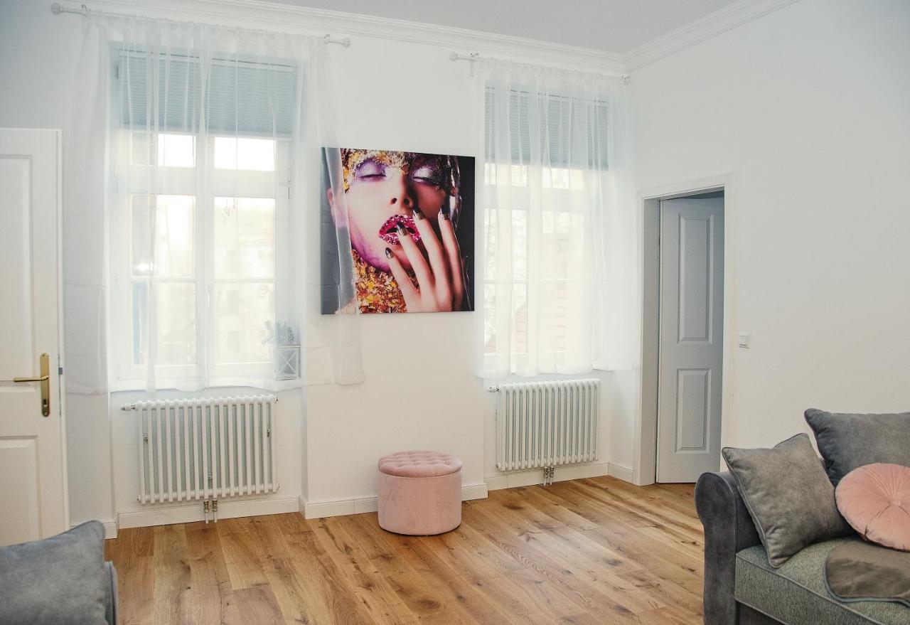 Pink Lotus Apartment Wien Ngoại thất bức ảnh